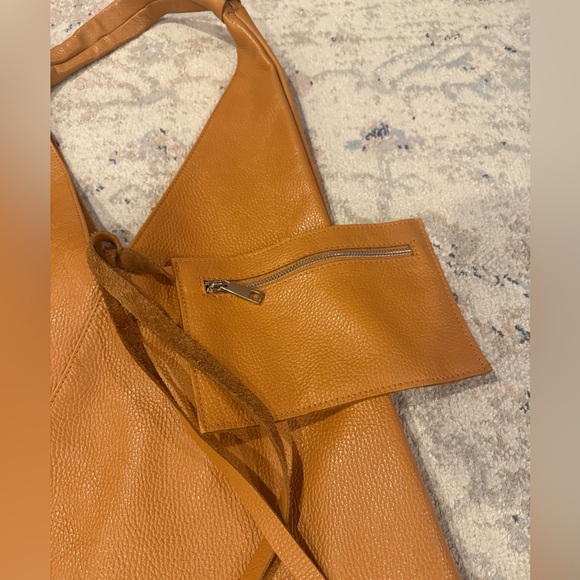 Marlon Italy Genuine Leather Slouch Hobo Bag – Tan Cognac – Made in Italy - Picture 3 of 6